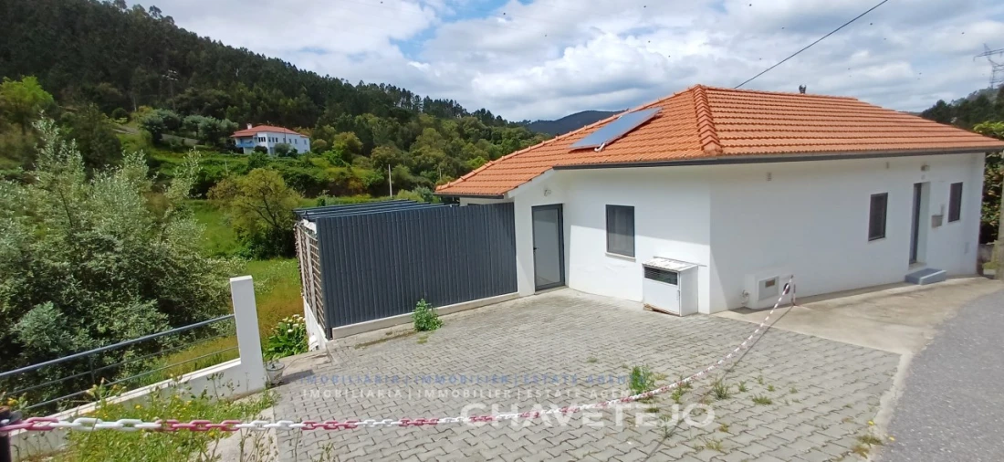 Quinta T3 para Venda em Nossa Senhora do Pranto