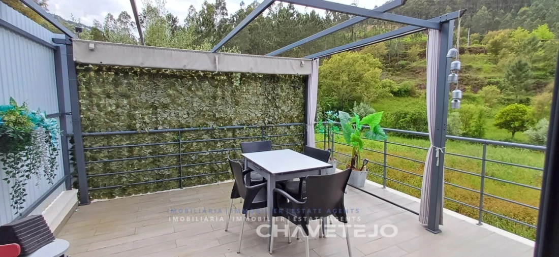 Quinta T3 para Venda em Nossa Senhora do Pranto Foto 8