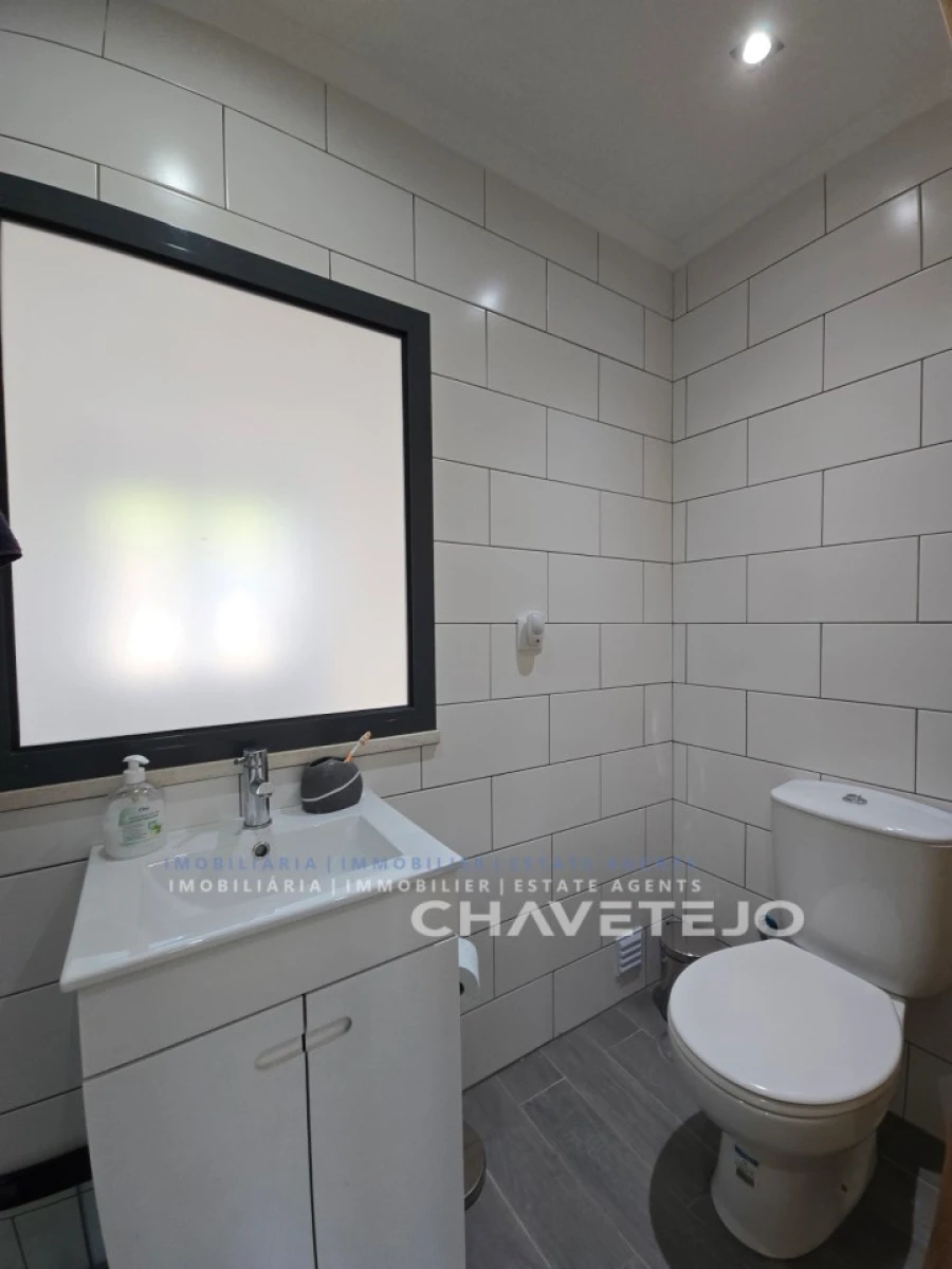 Quinta T3 para Venda em Nossa Senhora do Pranto Foto 22