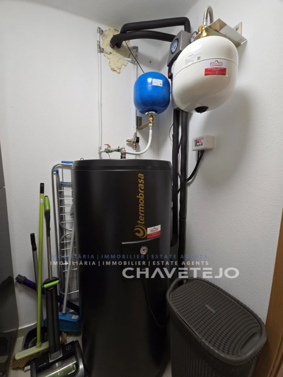 Quinta T3 para Venda em Nossa Senhora do Pranto Foto 57