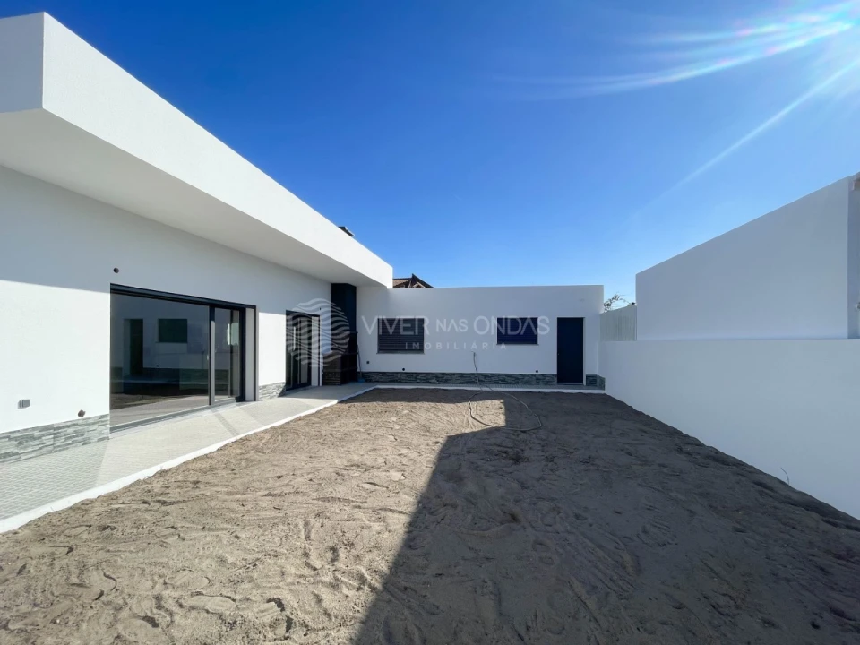 Moradia T4 para Venda em Fernao Ferro Foto 2