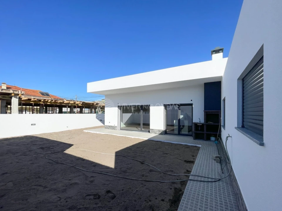 Moradia T4 para Venda em Fernao Ferro Foto 26