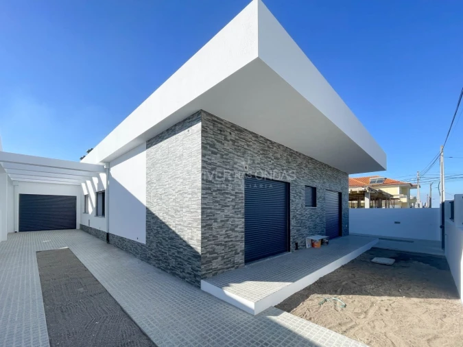 Moradia T4 para Venda em Fernao Ferro Foto 28