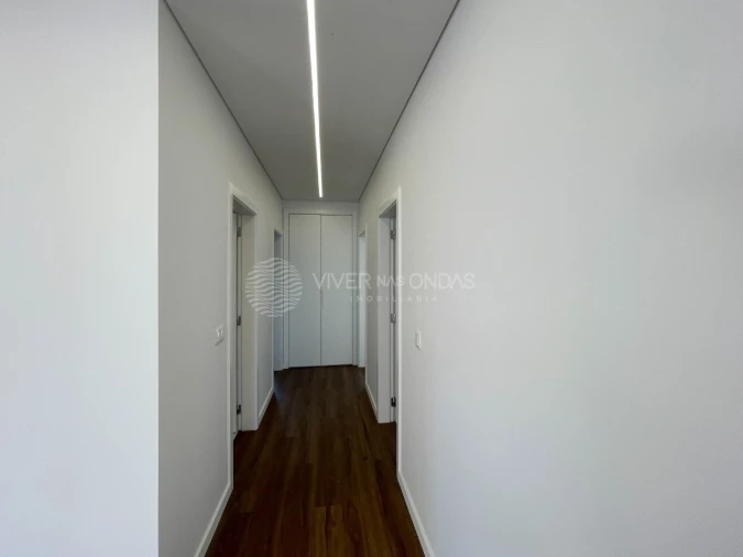 Moradia T4 para Venda em Fernao Ferro Foto 12