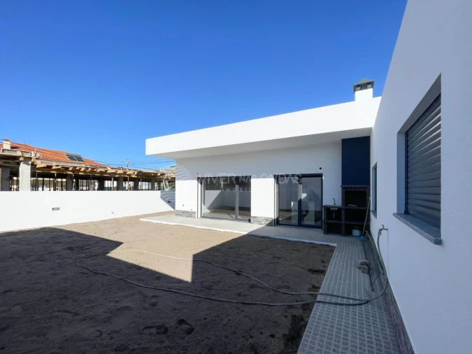 Moradia T4 para Venda em Fernao Ferro Foto 26