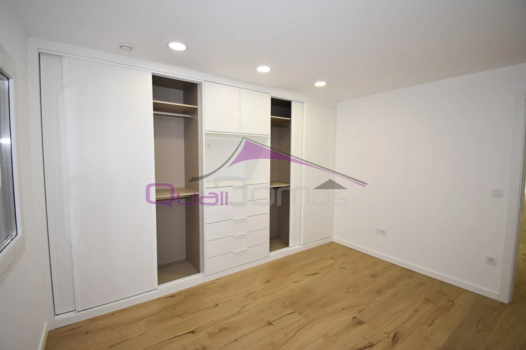 Moradia T4 para Venda em São João Baptista e Santa Maria dos Olivais Foto 9