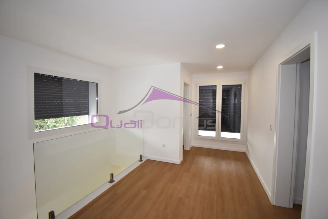 Moradia T4 para Venda em São João Baptista e Santa Maria dos Olivais Foto 12