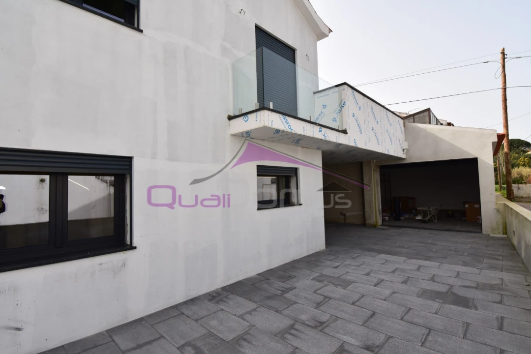 Moradia T4 para Venda em São João Baptista e Santa Maria dos Olivais Foto 18