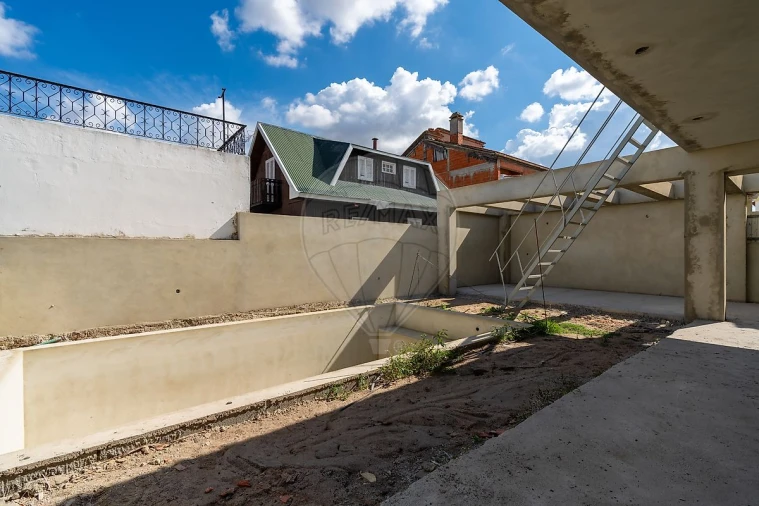Moradia T4 para Venda em Fernao Ferro Foto 22