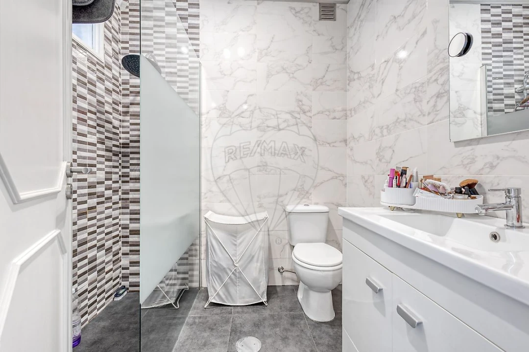 Apartamento T2 para Venda em Santa Marinha e São Pedro da Afurada Foto 17