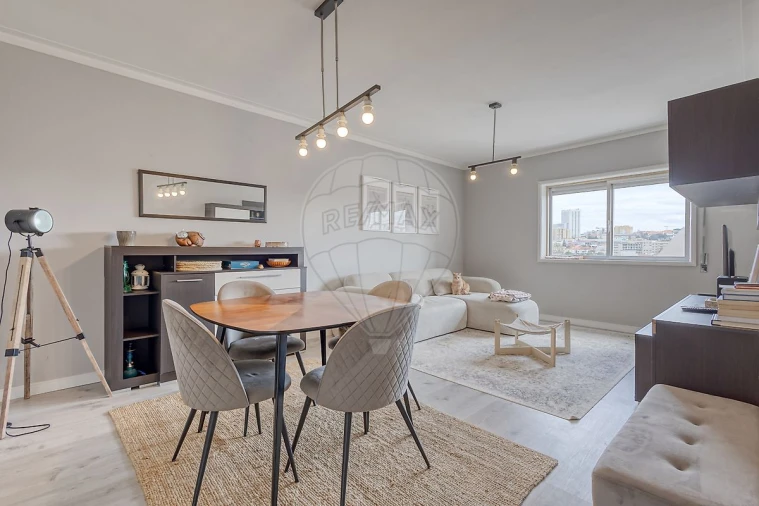 Apartamento T2 para Venda em Santa Marinha e São Pedro da Afurada Foto 1