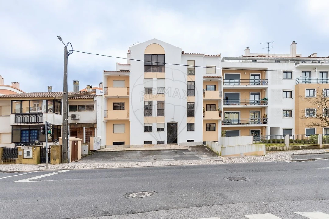 Apartamento T2 para Venda em Massamá e Monte Abraão Foto 19
