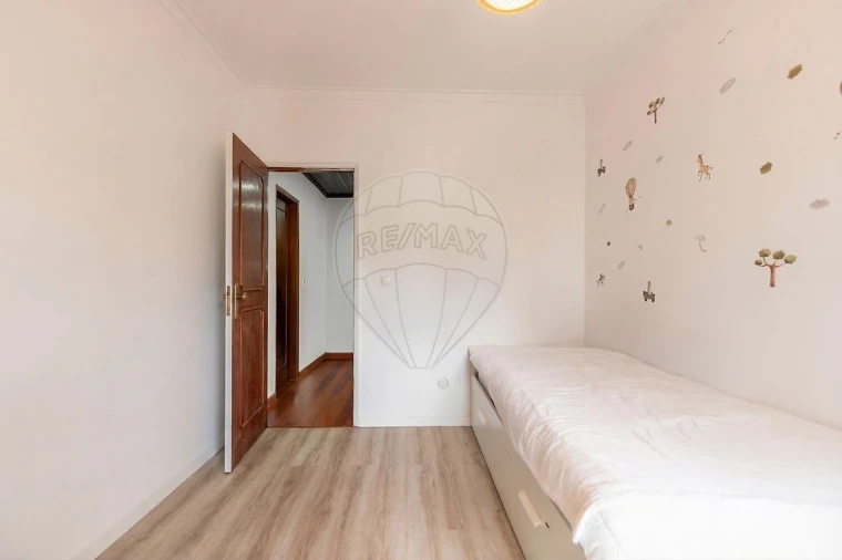 Apartamento T2 para Venda em Massamá e Monte Abraão Foto 16