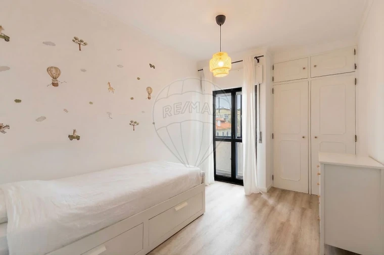 Apartamento T2 para Venda em Massamá e Monte Abraão Foto 14