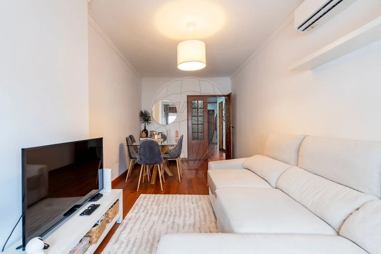 Apartamento T2 para Venda em Massamá e Monte Abraão Foto 1