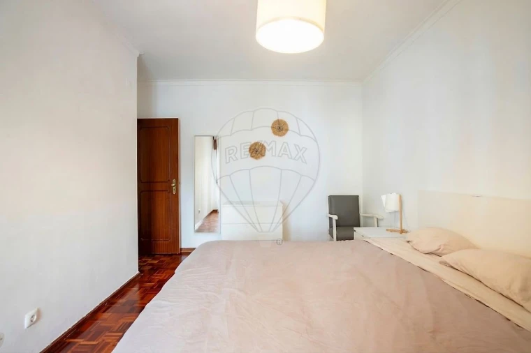 Apartamento T2 para Venda em Massamá e Monte Abraão Foto 11