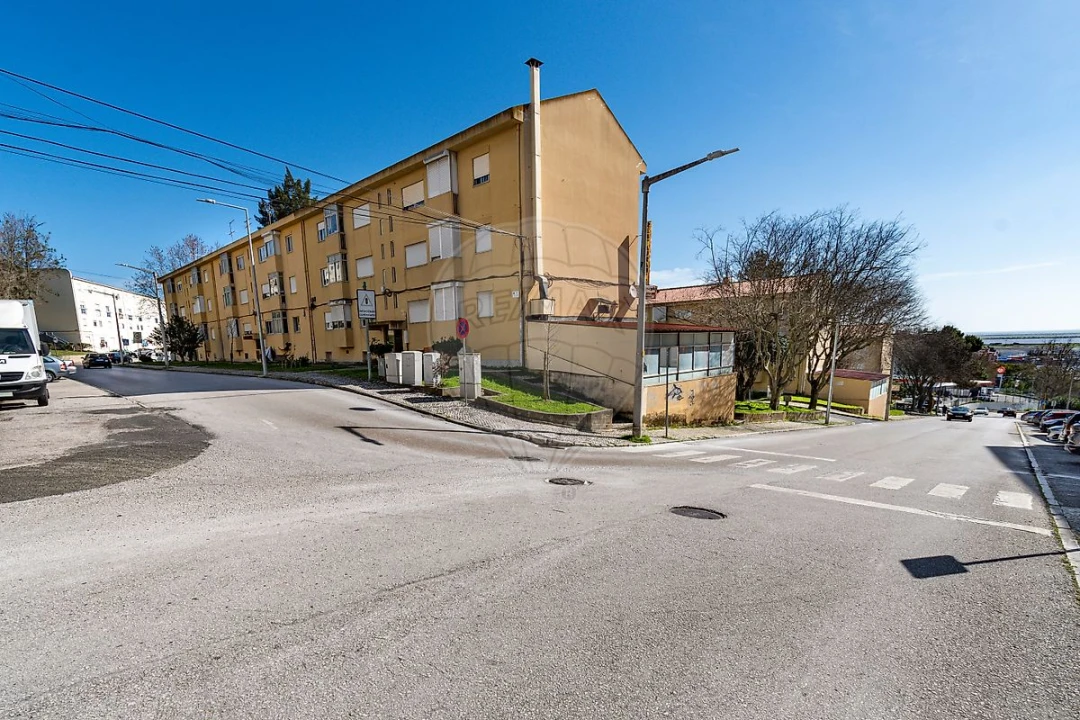 Apartamento T3 para Venda em Alverca do Ribatejo e Sobralinho Foto 21