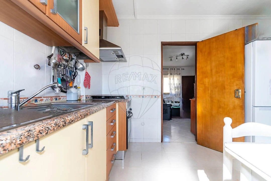 Apartamento T3 para Venda em Alverca do Ribatejo e Sobralinho Foto 14