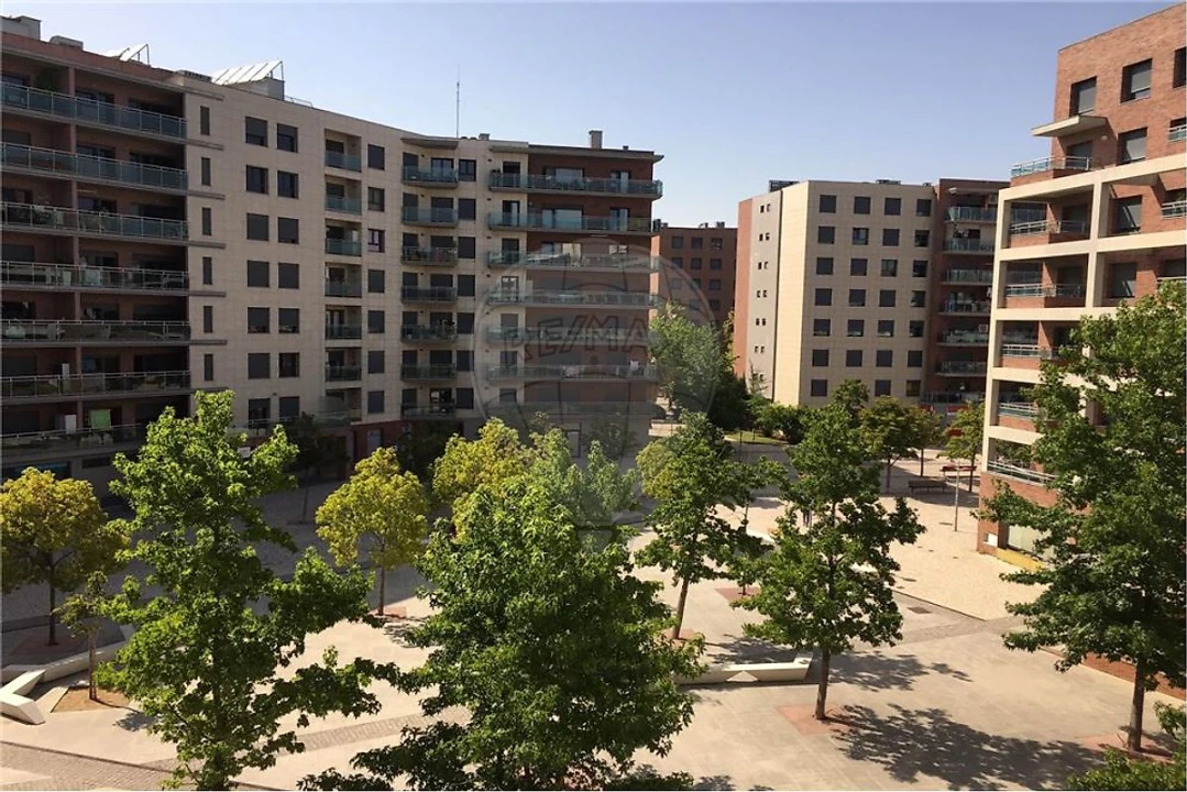 Apartamento T2 para Arrendamento em Alverca do Ribatejo e Sobralinho Foto 3