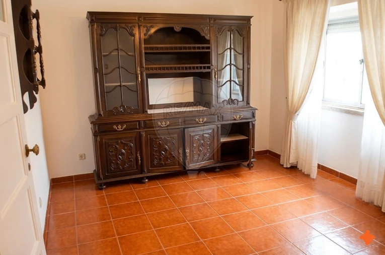 Apartamento T2 para Venda em Queluz e Belas Foto 6