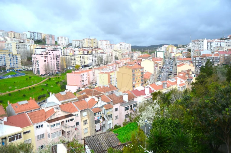 Apartamento T2 para Venda em Queluz e Belas Foto 9