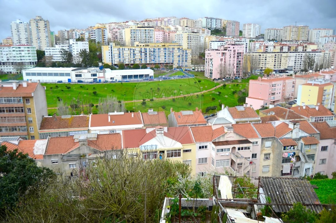 Apartamento T2 para Venda em Queluz e Belas Foto 8