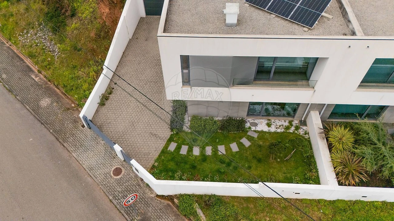 Moradia T4 para Venda em Águeda e Borralha Foto 2