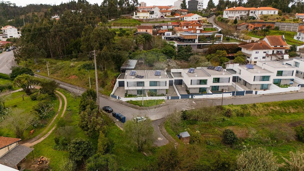 Moradia T4 para Venda em Águeda e Borralha Foto 3