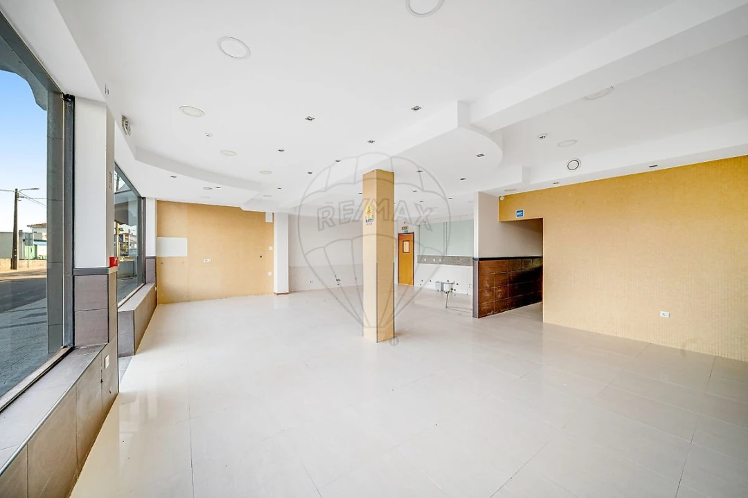 Loja para Arrendamento em Ponte de Vagos e Santa Catarina Foto 8