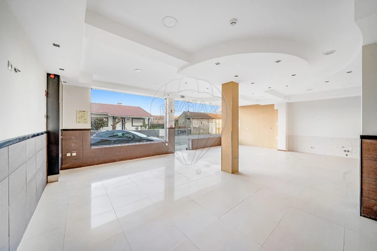 Loja para Arrendamento em Ponte de Vagos e Santa Catarina Foto 10