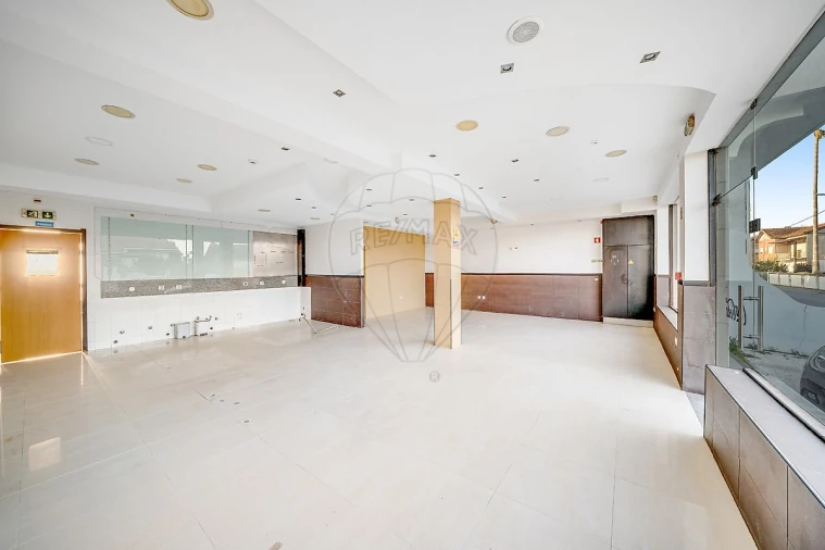 Loja para Arrendamento em Ponte de Vagos e Santa Catarina Foto 7