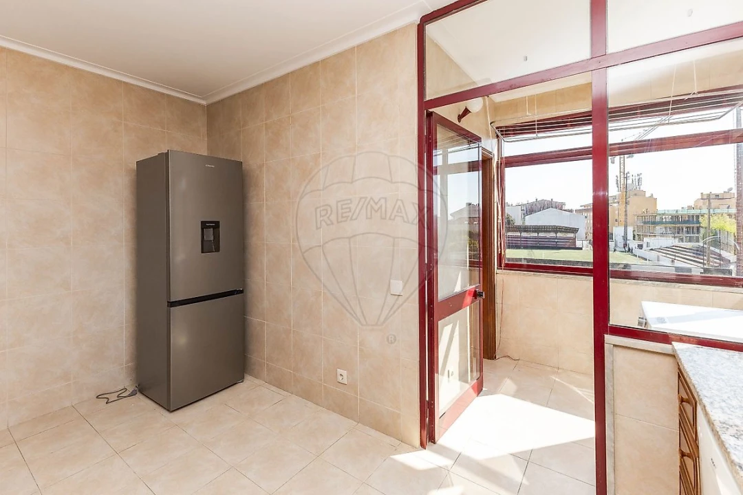 Apartamento T2 para Arrendamento em Mafamude e Vilar do Paraíso Foto 21