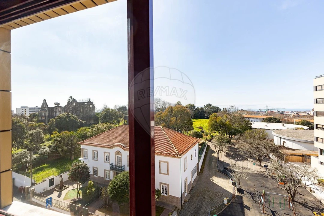 Apartamento T2 para Arrendamento em Mafamude e Vilar do Paraíso Foto 33