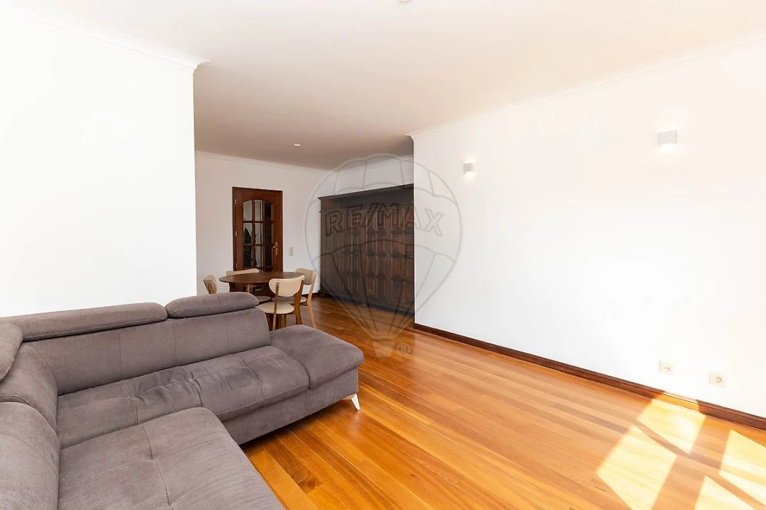 Apartamento T2 para Arrendamento em Mafamude e Vilar do Paraíso Foto 14