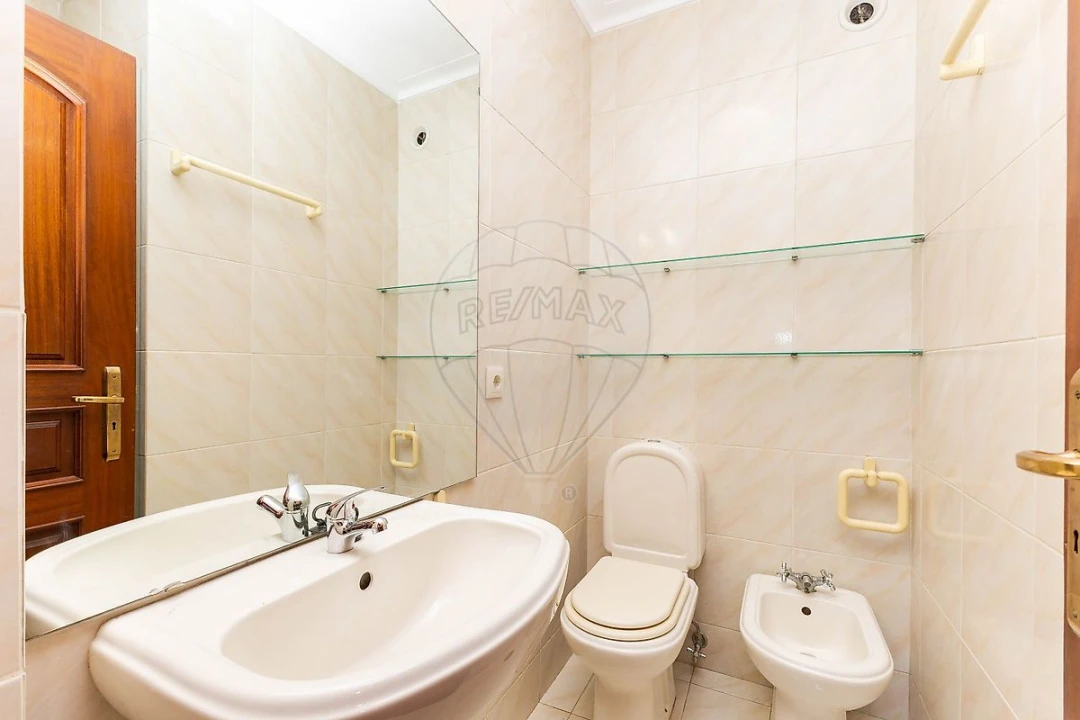 Apartamento T2 para Arrendamento em Mafamude e Vilar do Paraíso Foto 27