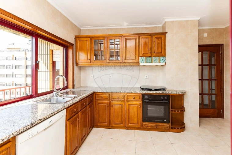 Apartamento T2 para Arrendamento em Mafamude e Vilar do Paraíso Foto 20
