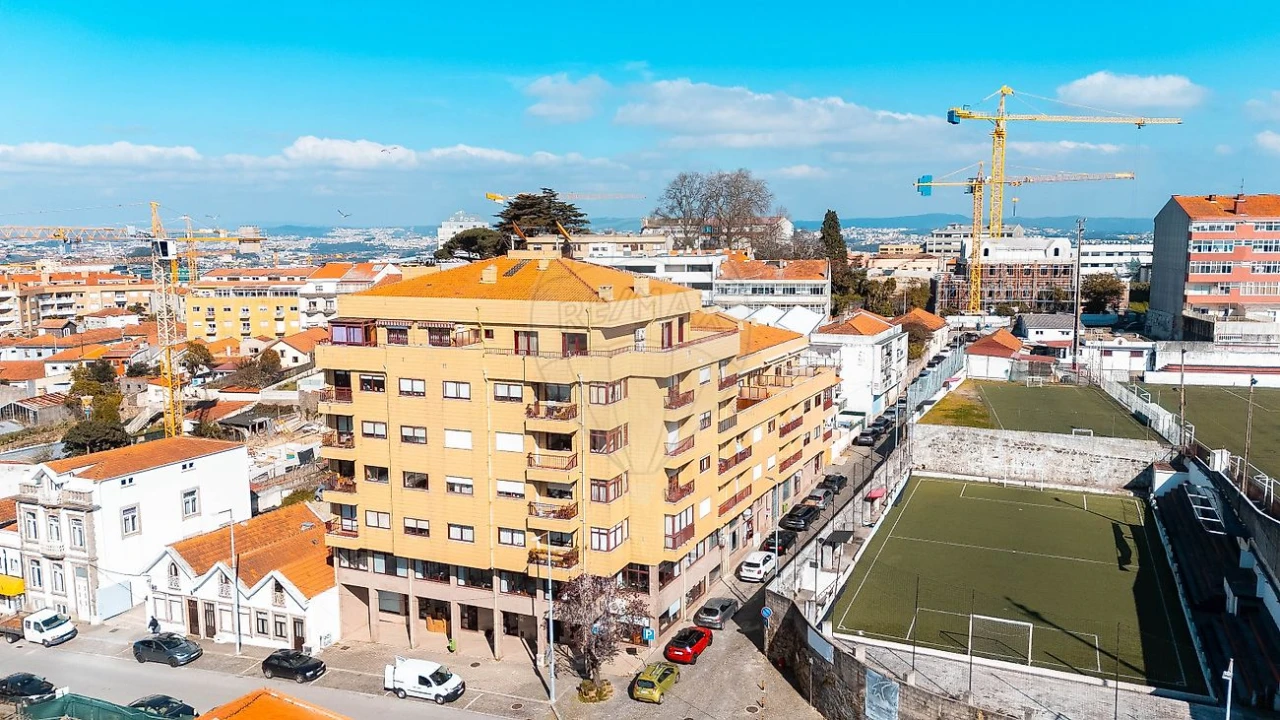 Apartamento T2 para Arrendamento em Mafamude e Vilar do Paraíso Foto 5