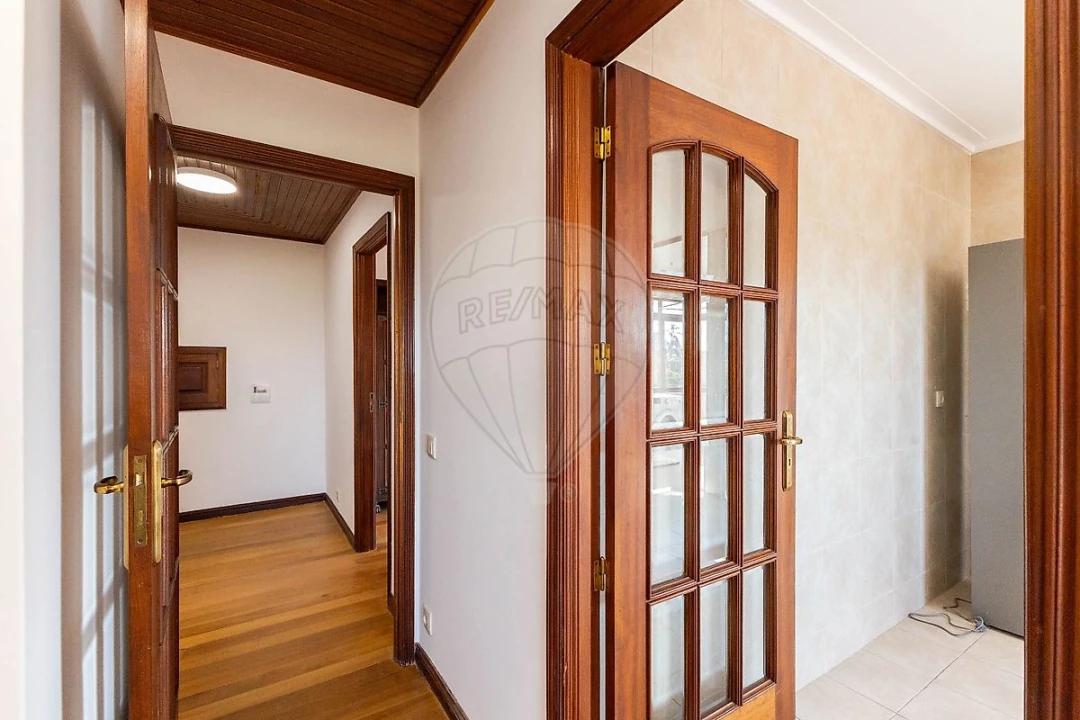 Apartamento T2 para Arrendamento em Mafamude e Vilar do Paraíso Foto 17