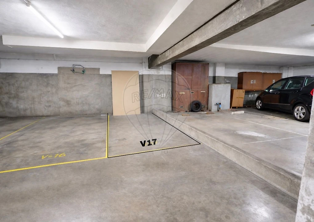 Garagem para Arrendamento em Matosinhos e Leça da Palmeira Foto 1