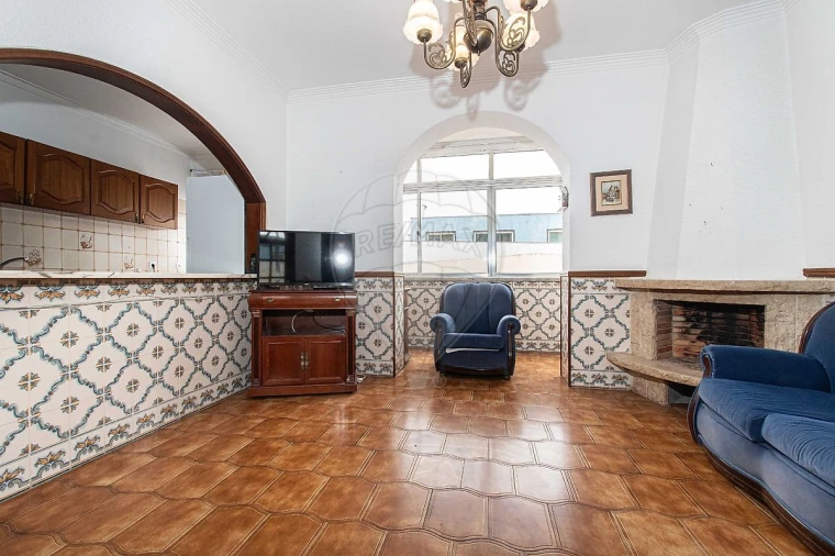 Apartamento T2 para Venda em Charneca de Caparica e Sobreda Foto 16