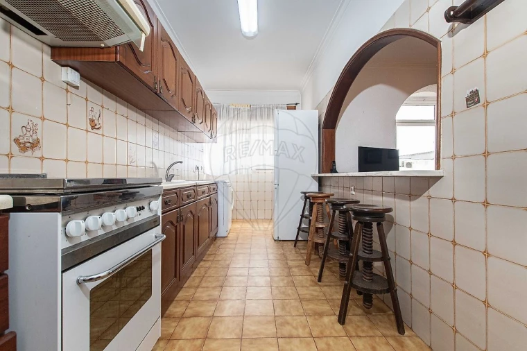 Apartamento T2 para Venda em Charneca de Caparica e Sobreda Foto 17