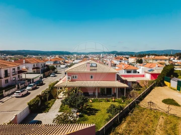 Moradia T4 para Venda em Rio Maior