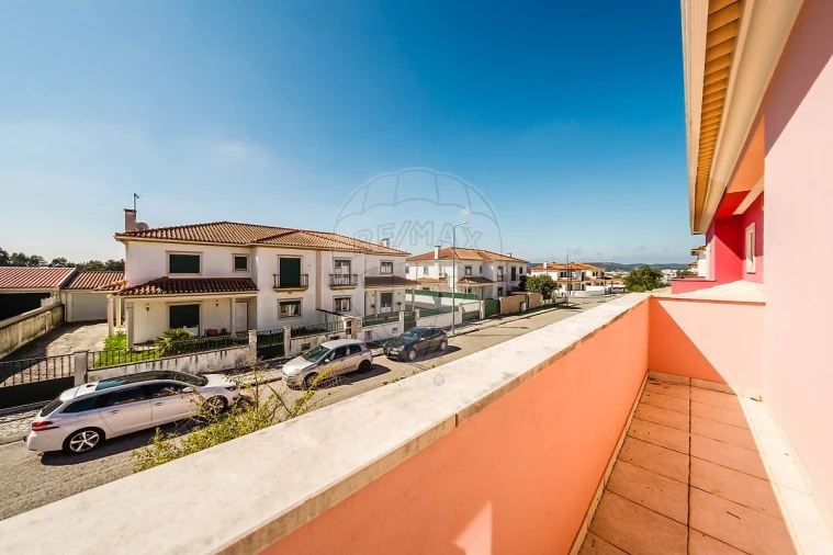 Moradia T4 para Venda em Rio Maior Foto 13