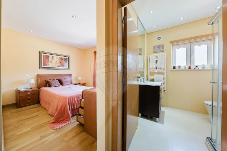 Moradia T4 para Venda em Rio Maior Foto 31