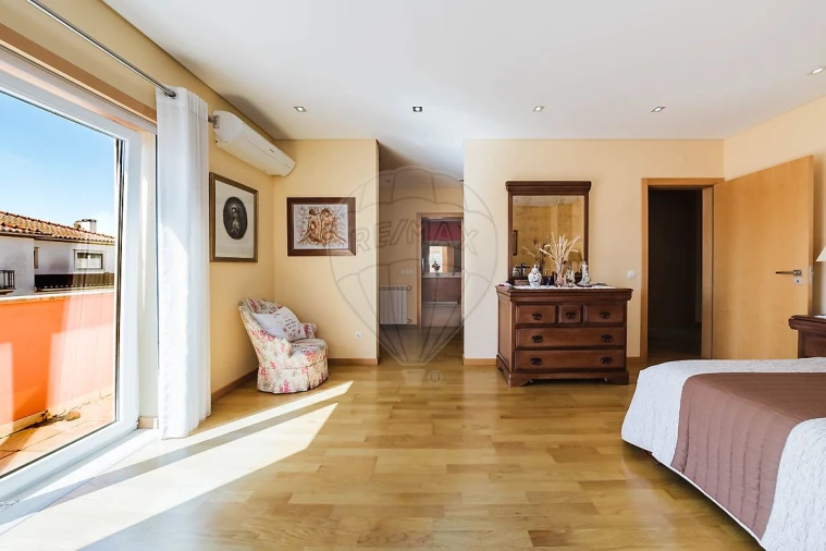 Moradia T4 para Venda em Rio Maior Foto 17