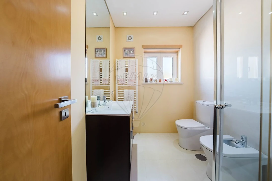 Moradia T4 para Venda em Rio Maior Foto 32