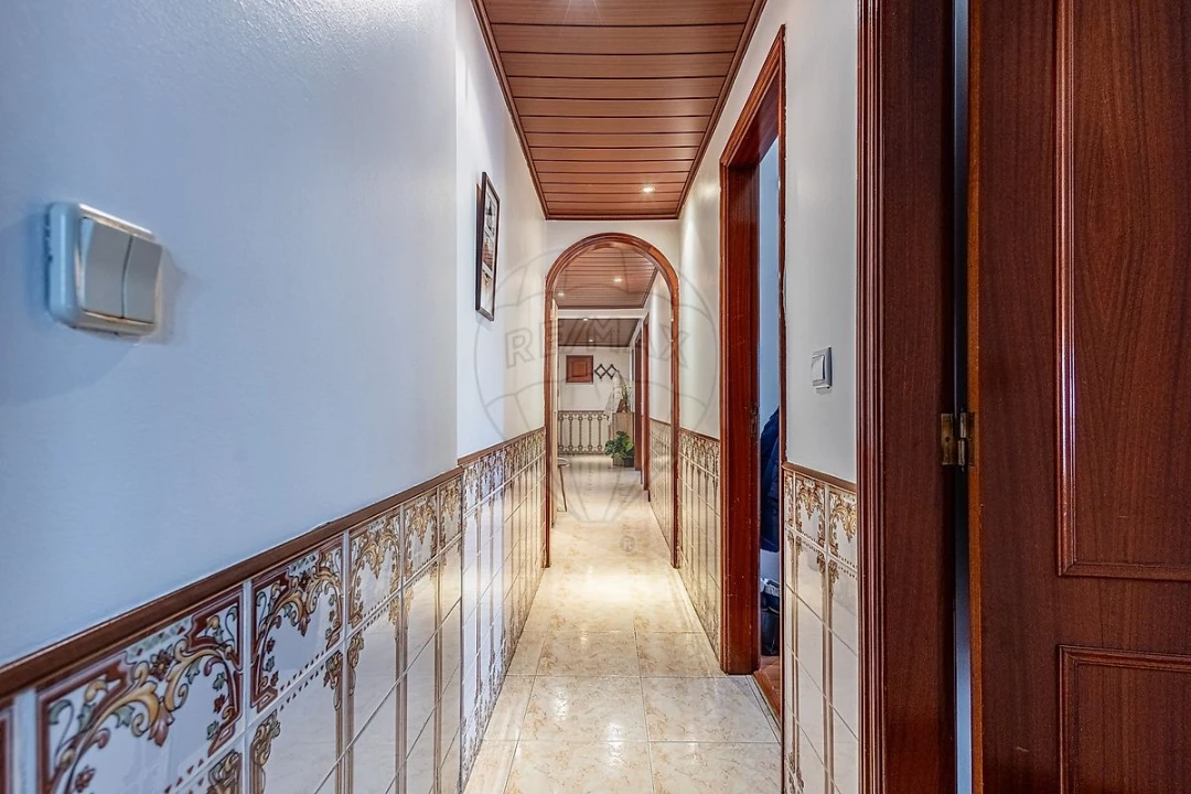 Apartamento T2 para Venda em Agualva e Mira-Sintra Foto 2