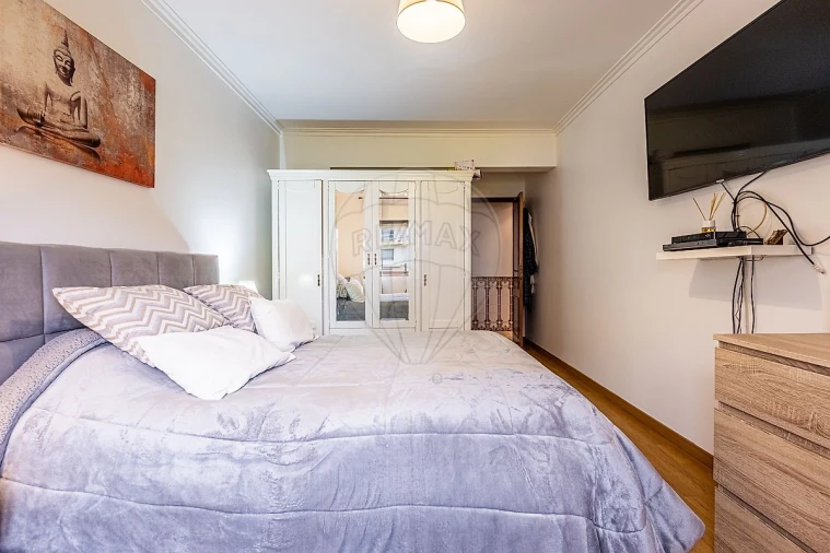 Apartamento T2 para Venda em Agualva e Mira-Sintra Foto 7