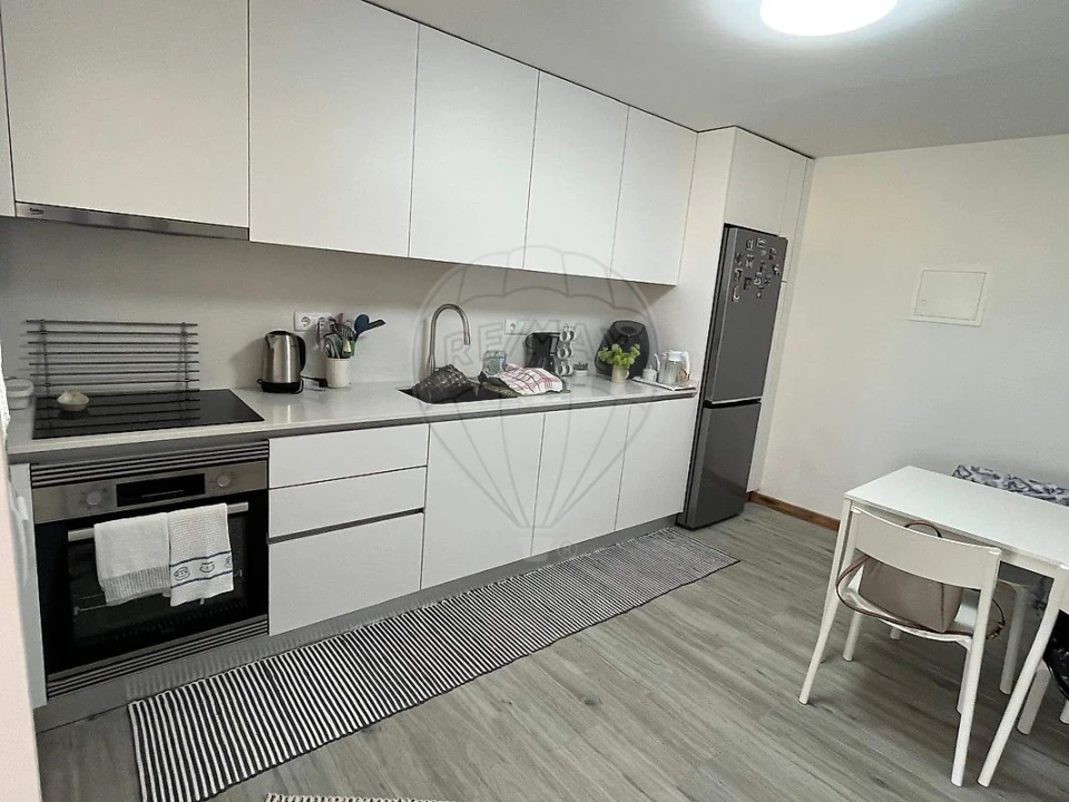 Apartamento T3 para Venda em Espinho Foto 2
