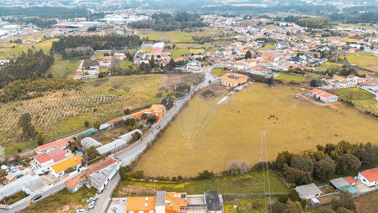 Terreno para Venda em Grijó e Sermonde Foto 10